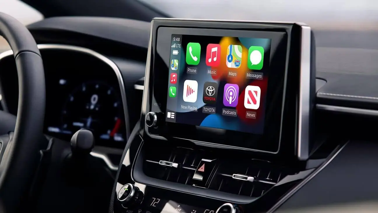 Wireless Apple CarPlay® Compatibility
